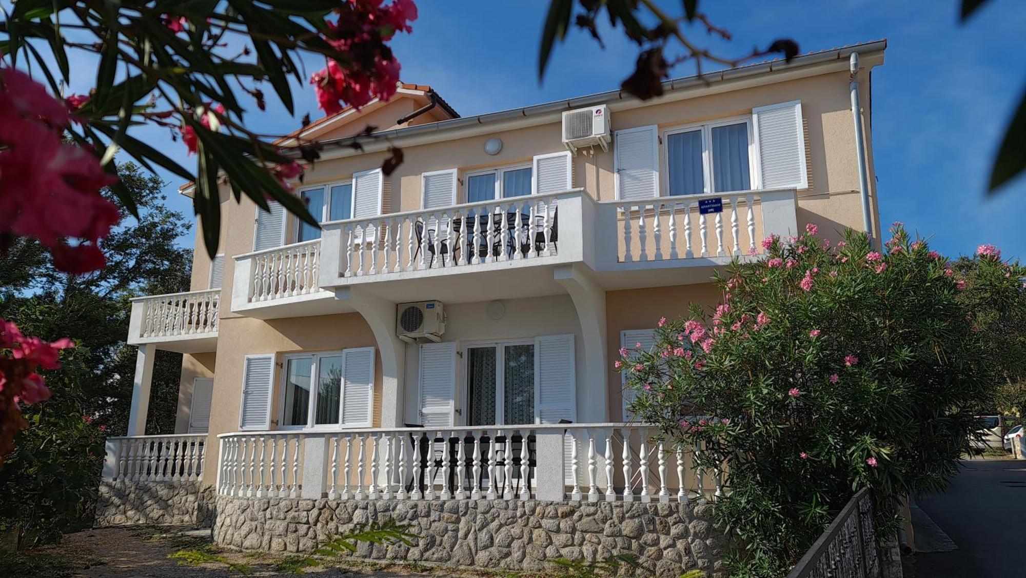 Apartments Mihalic Šilo Eksteriør bilde
