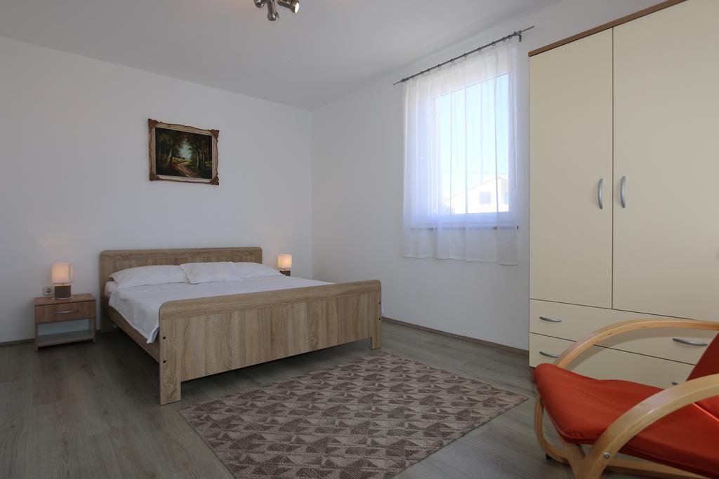 Apartments Mihalic Šilo Eksteriør bilde