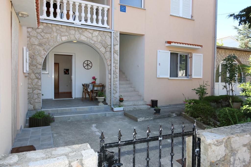 Apartments Mihalic Šilo Eksteriør bilde